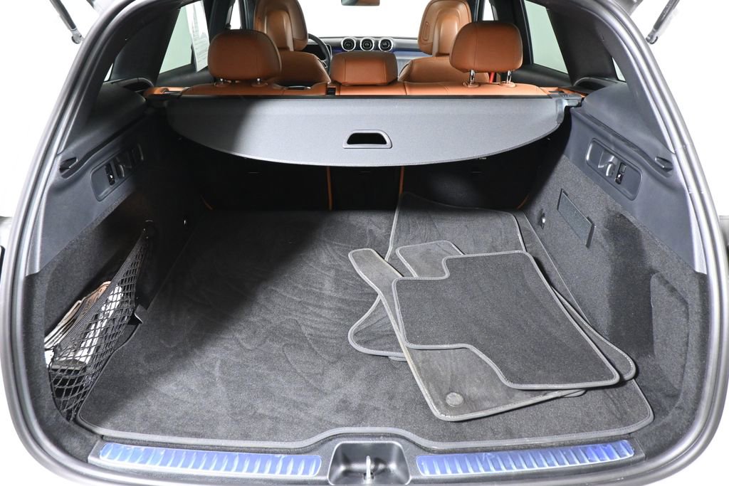 Certified 2026 Mercedes-Benz GLC 300 4MATIC image 36