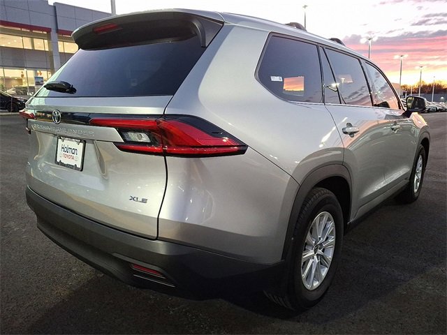 Certified 2024 Toyota Grand Highlander XLE image 6