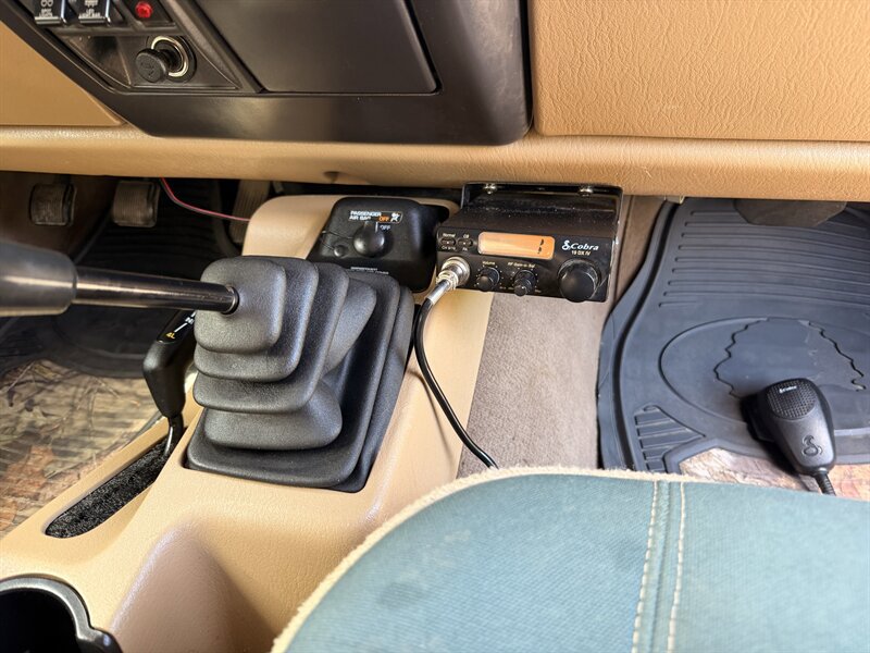 Used 2001 Jeep Wrangler Sahara AWD/4WD image 12