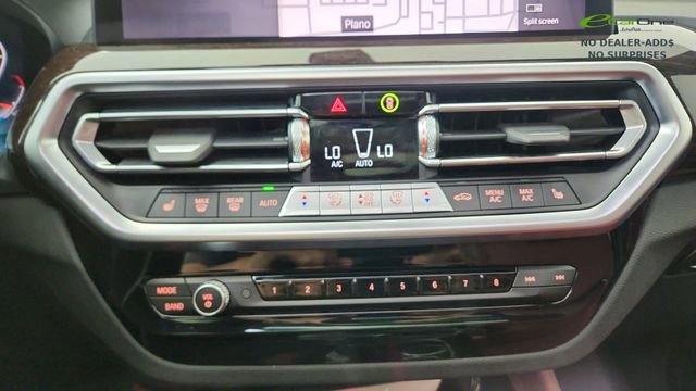Used 2025 BMW X4 xDrive30i AWD/4WD image 55