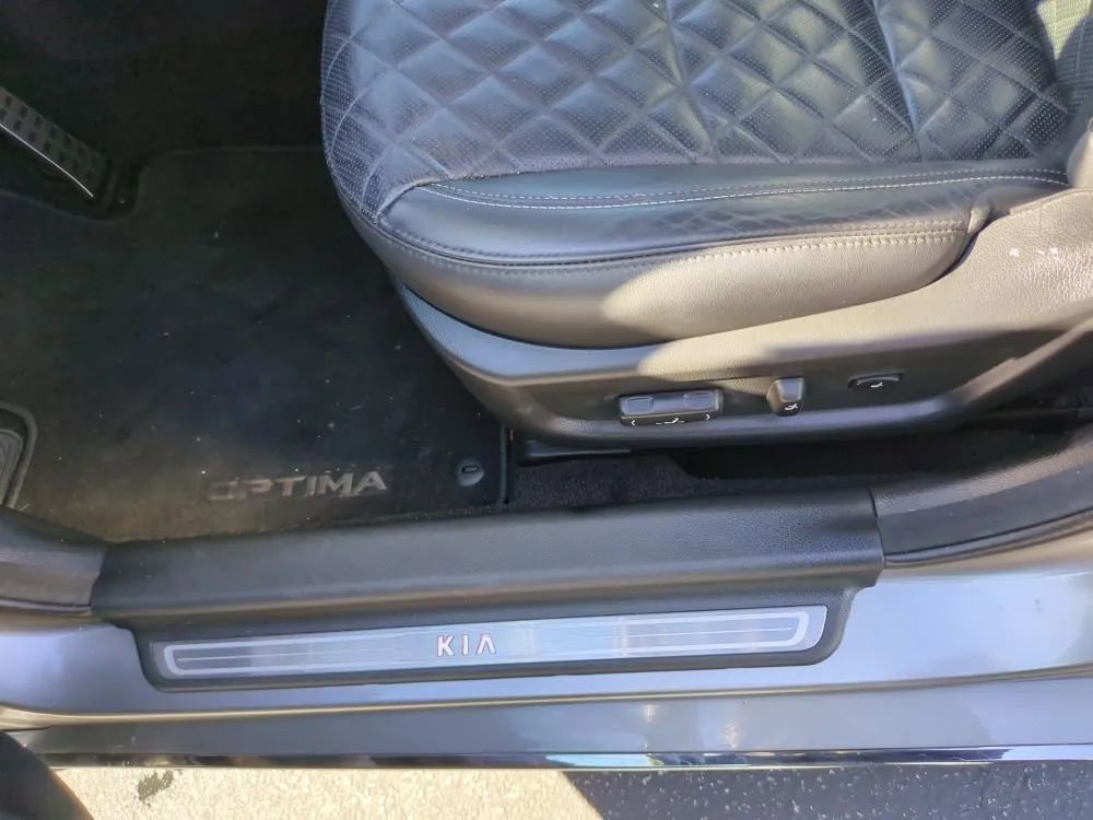 Used 2014 Kia Optima SX image 31
