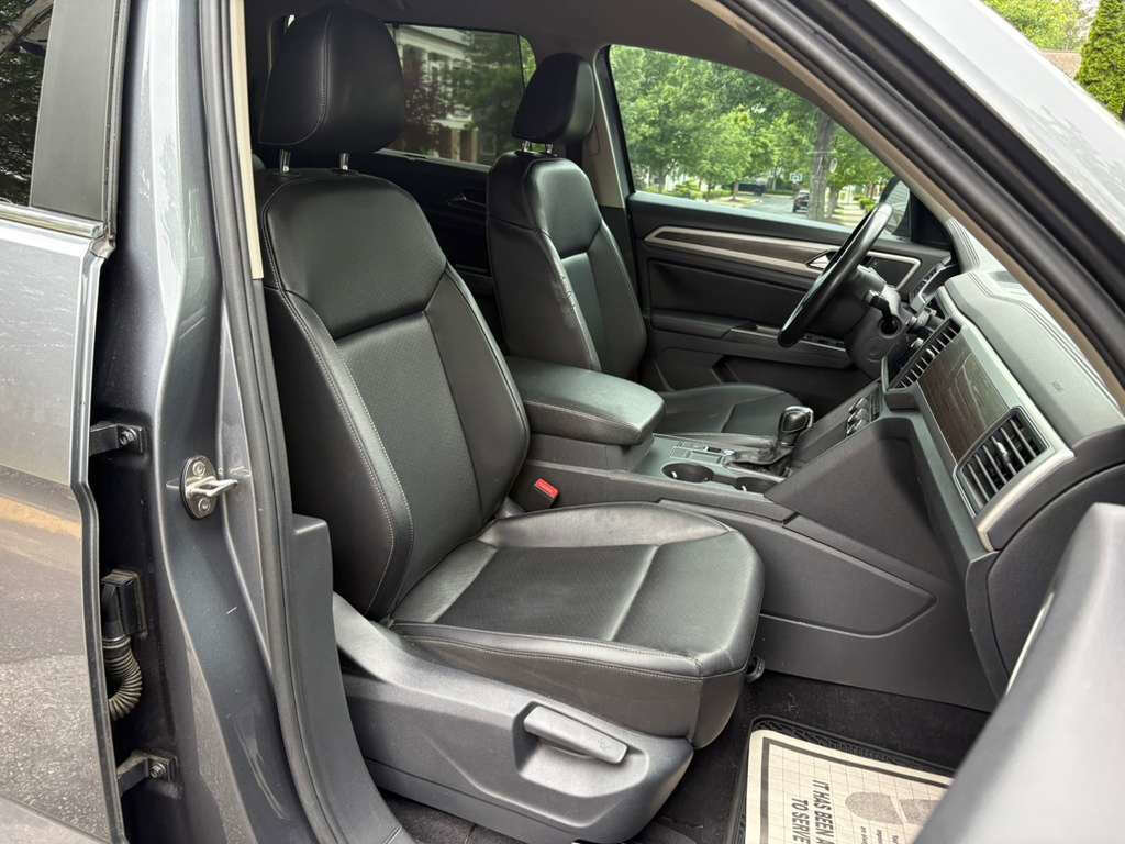 Used 2018 Volkswagen Atlas SE FWD image 14