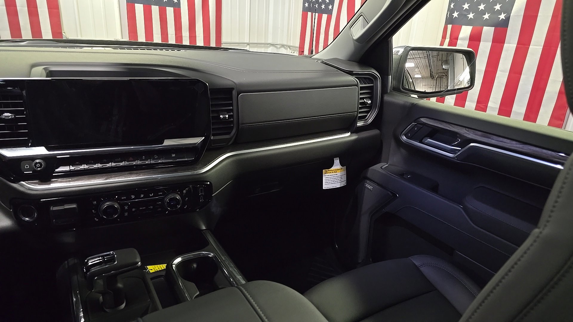 New 2026 Chevrolet Silverado 1500 LTZ w/ LTZ Premium Package image 17