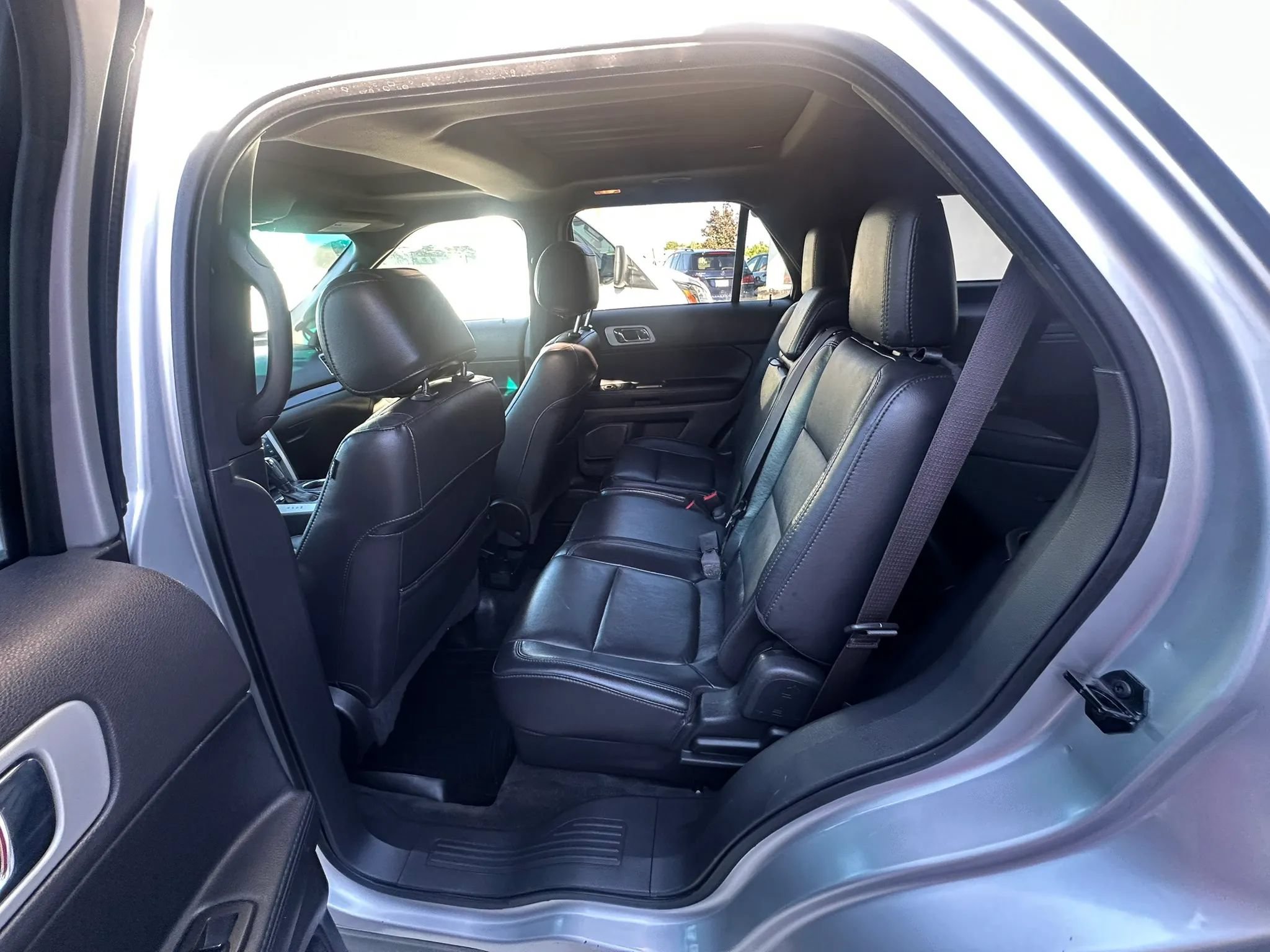 Used 2015 Ford Explorer Limited FWD image 32