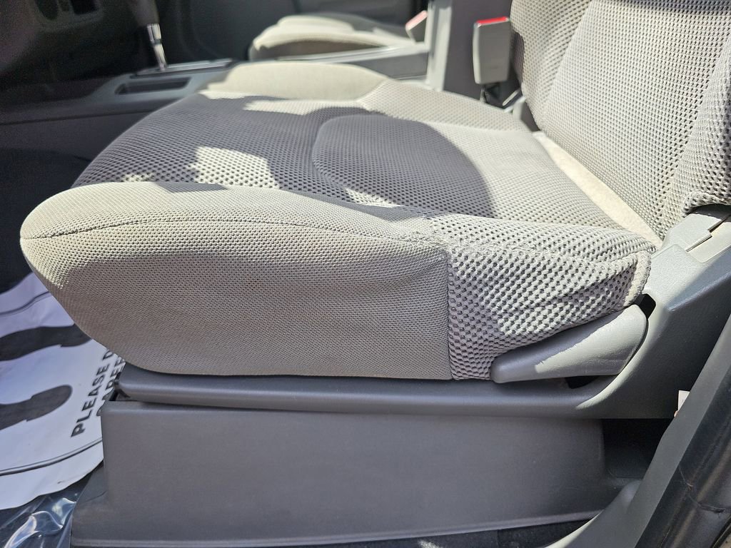 Used 2019 Nissan Frontier SV image 30