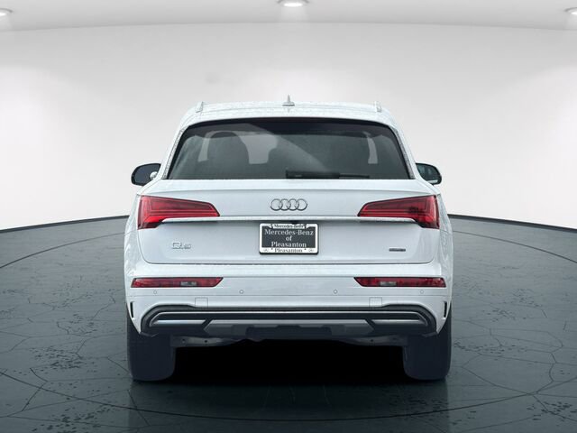 Used 2023 Audi Q5 2.0T Premium w/ Convenience Package AWD/4WD image 6
