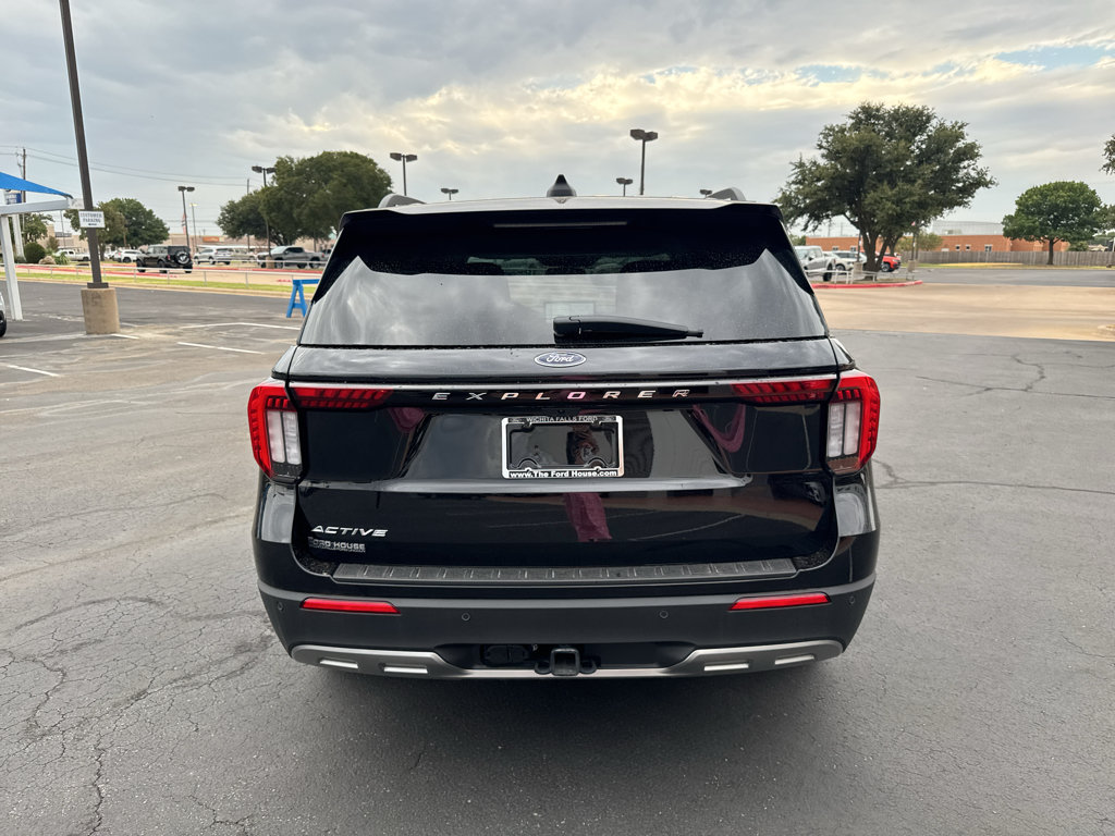 New 2026 Ford Explorer Active w/ Active Comfort Package RWD image 6