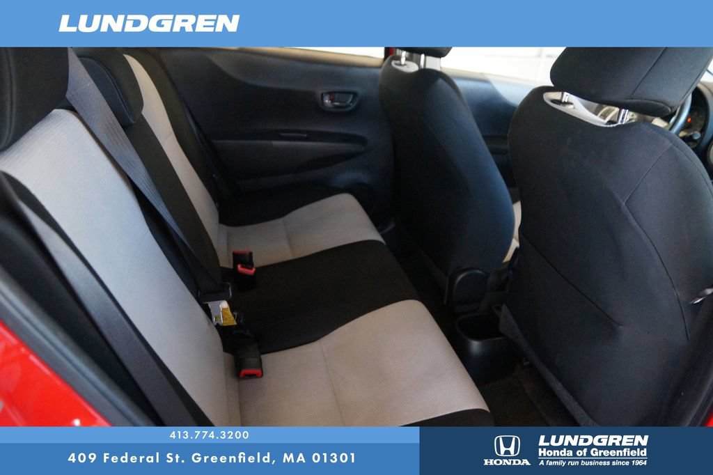 Used 2014 Toyota Yaris LE FWD image 26