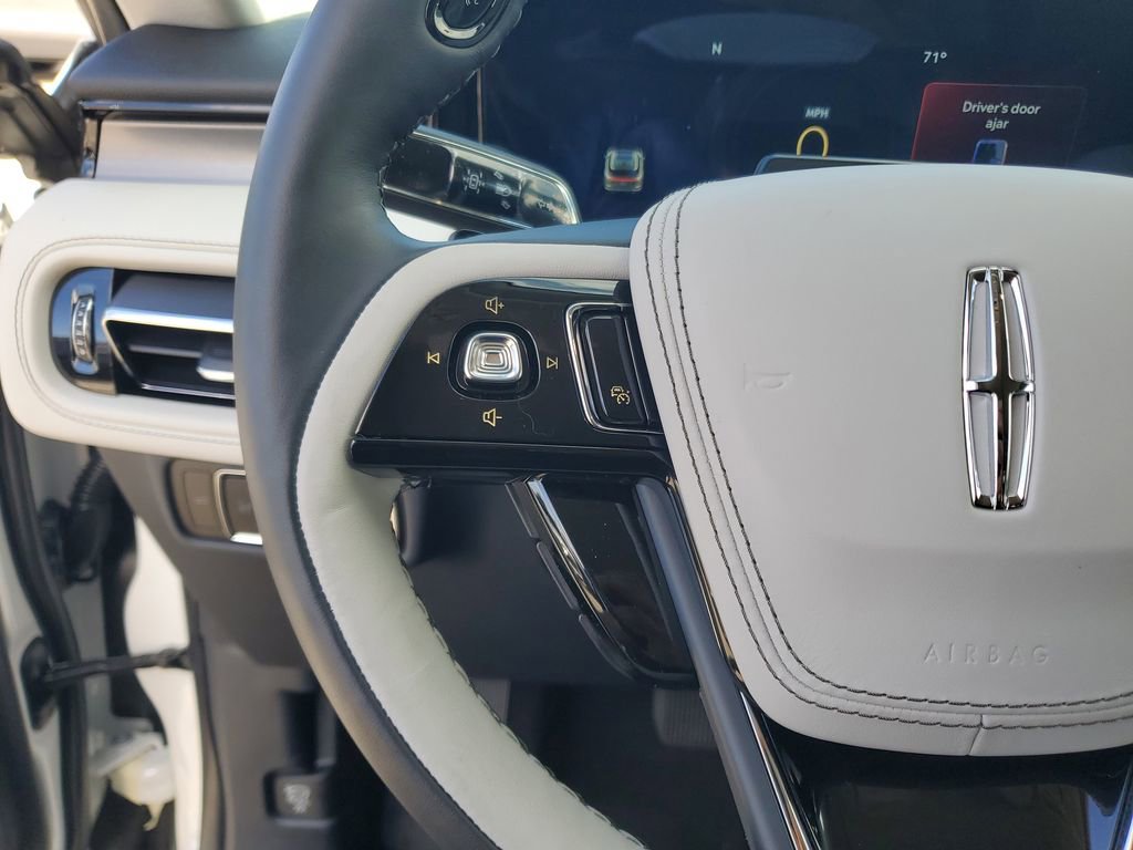 New 2026 Lincoln Aviator 2WD image 23