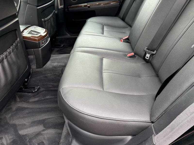 Used 2006 BMW 750i RWD image 43