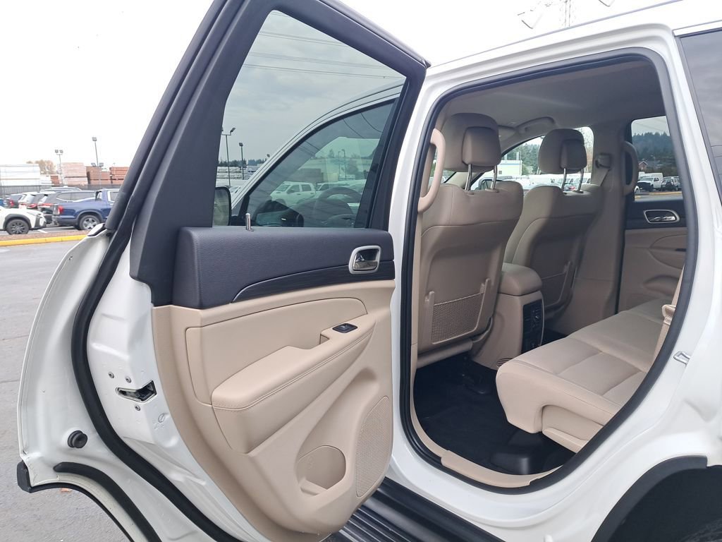 Used 2022 Jeep Grand Cherokee Laredo E w/ Security & Convenience Group image 13