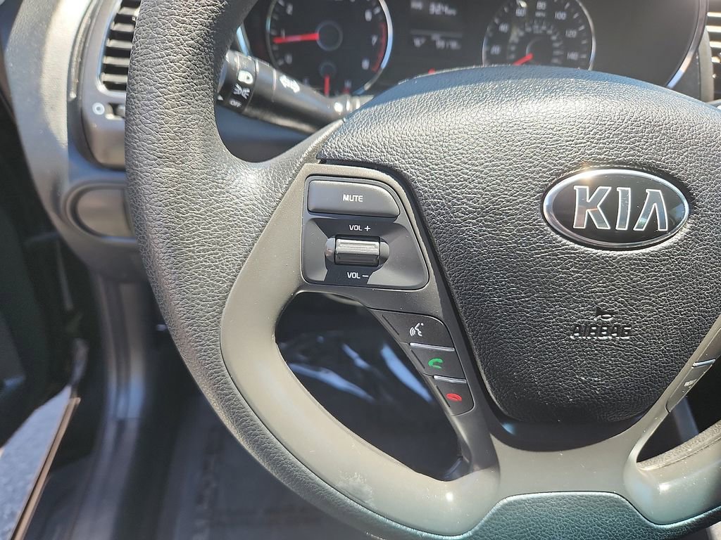 Used 2017 Kia Forte LX FWD image 19