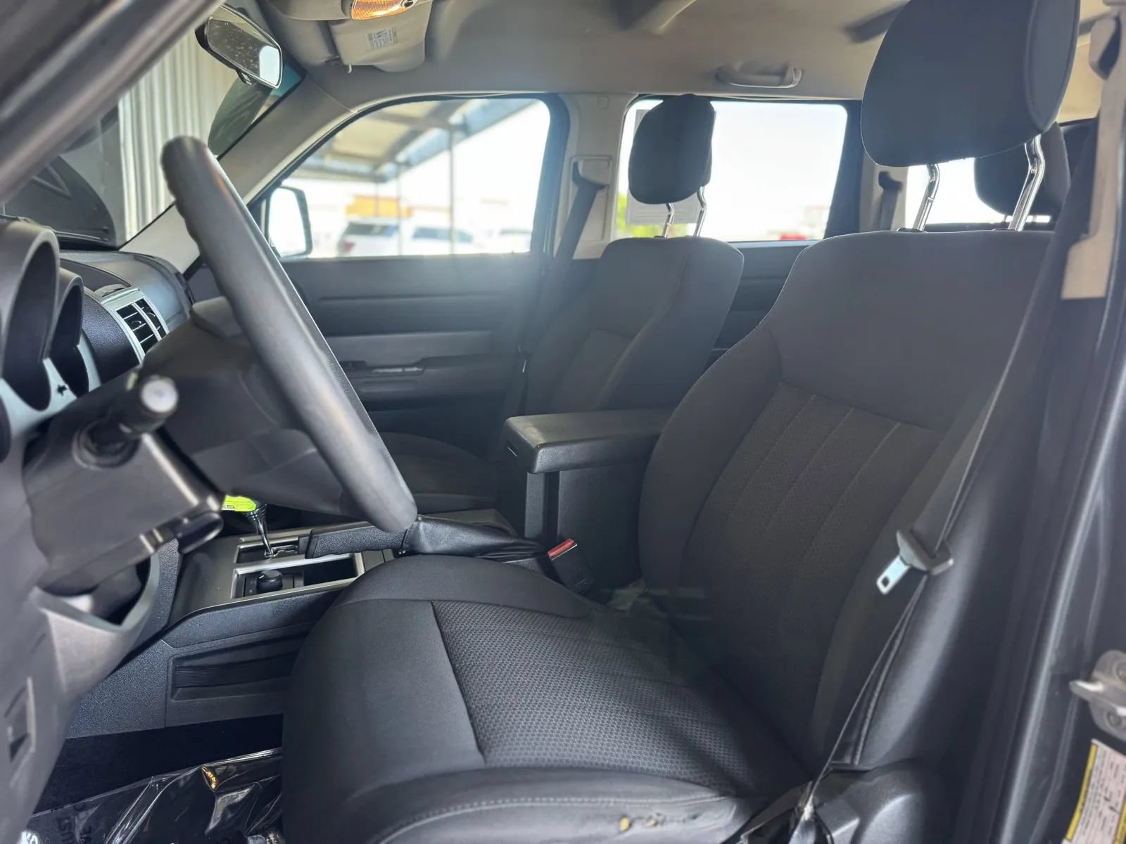Used 2011 Dodge Nitro Heat w/ Trailer Tow Group AWD/4WD image 14
