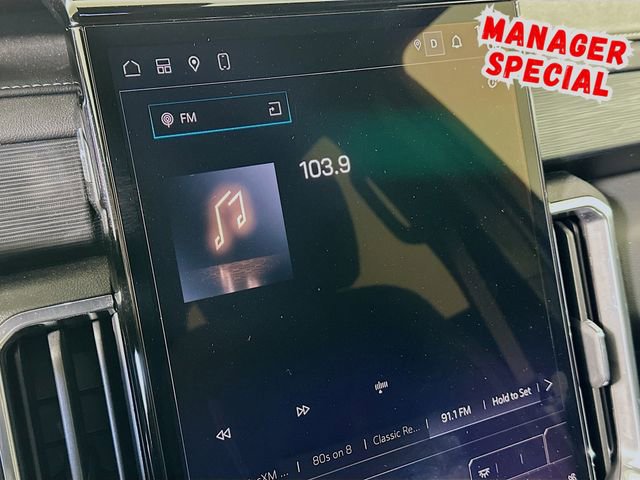 Used 2025 GMC Acadia Elevation image 15