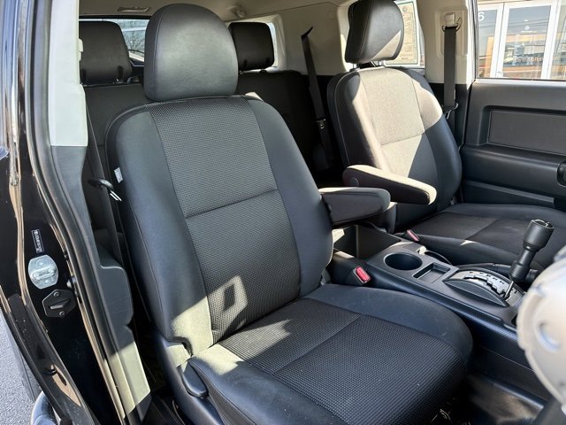 Used 2014 Toyota FJ Cruiser 4WD w/ Convenience Package image 23