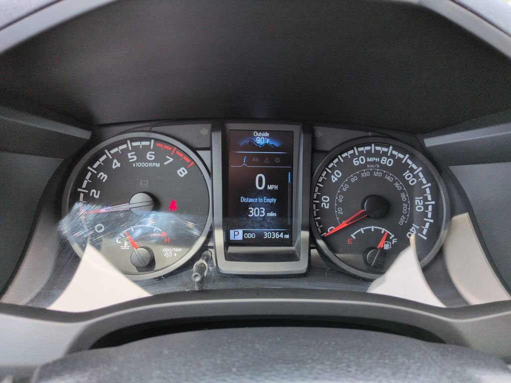Used 2022 Toyota Tacoma SR AWD/4WD image 15