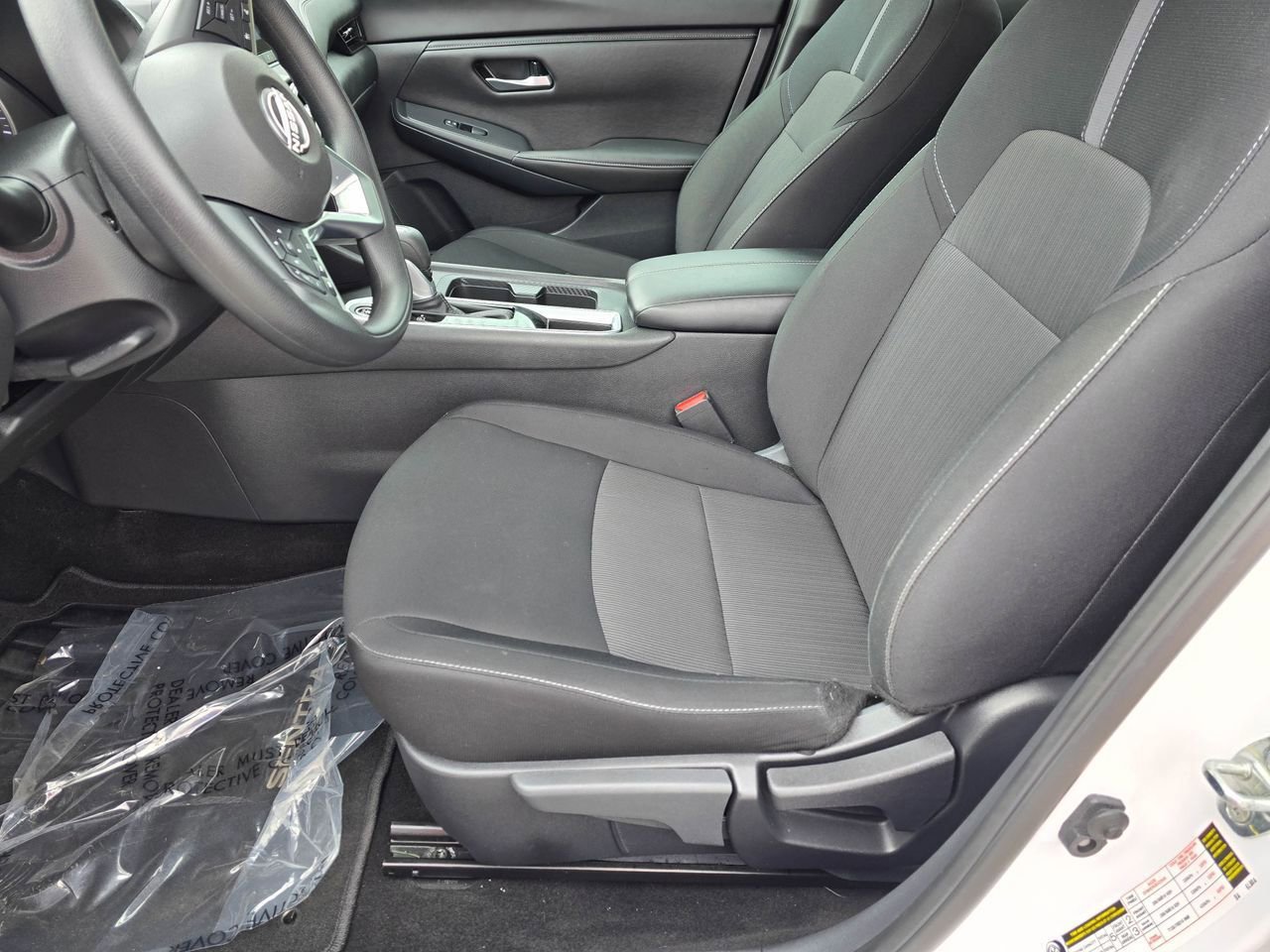 Used 2025 Nissan Sentra SV image 14