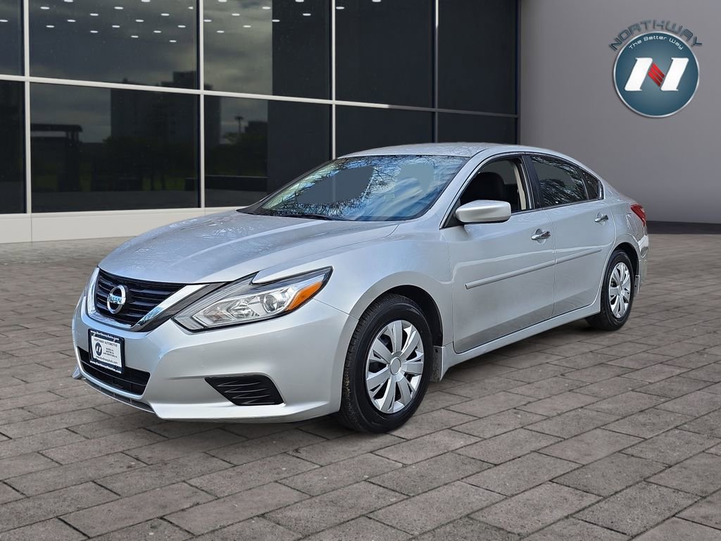 Used 2018 Nissan Altima 2.5 S image 1