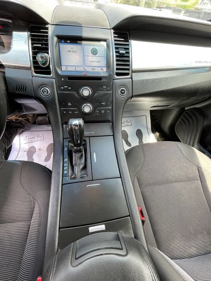 Used 2016 Ford Taurus SEL w/ Equipment Group 201A image 19