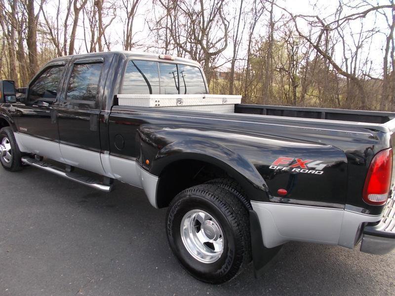Used 2004 Ford F350 Lariat AWD/4WD image 5