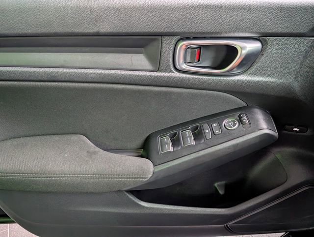 Used 2025 Honda Civic LX image 28