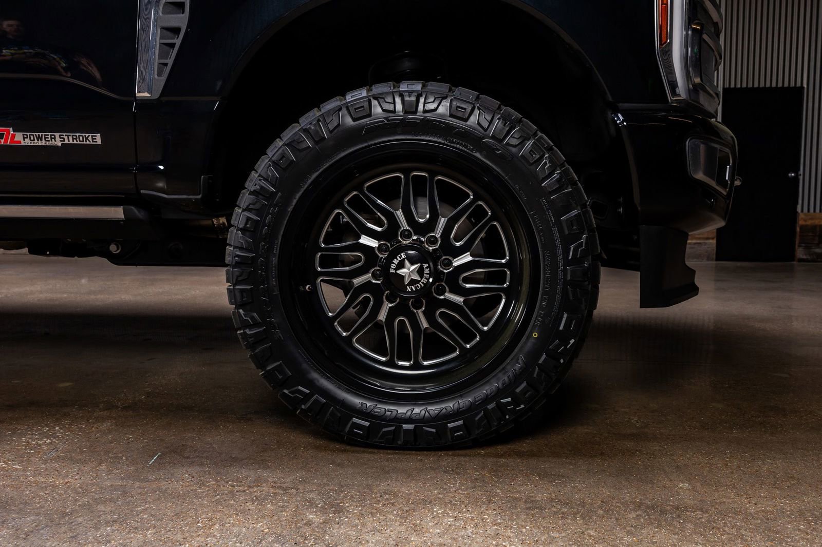 Used 2024 Ford F250 Platinum image 11