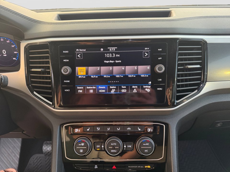 Used 2021 Volkswagen Atlas Cross Sport SEL image 21