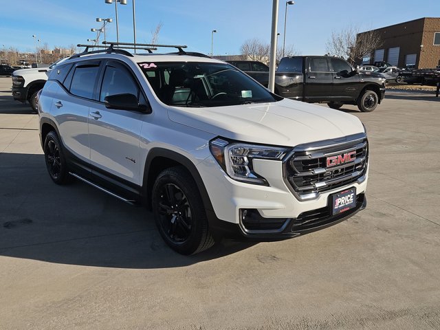 Used 2024 GMC Terrain AT4 w/ LPO, 'HIT The Road' Package image 3