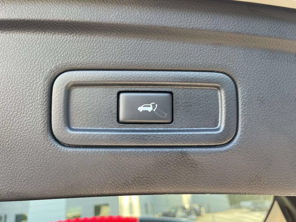 Used 2017 INFINITI QX70 AWD w/ Premium Package image 12