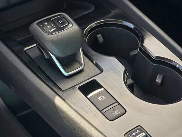 Certified 2025 Nissan Rogue SV FWD image 26