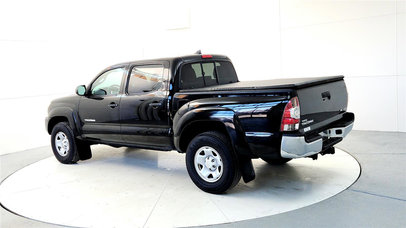 Used 2015 Toyota Tacoma 4x4 Double Cab image 4
