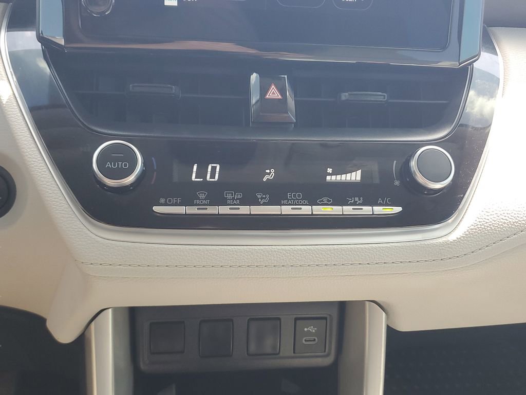 Certified 2025 Toyota Corolla Cross LE image 23