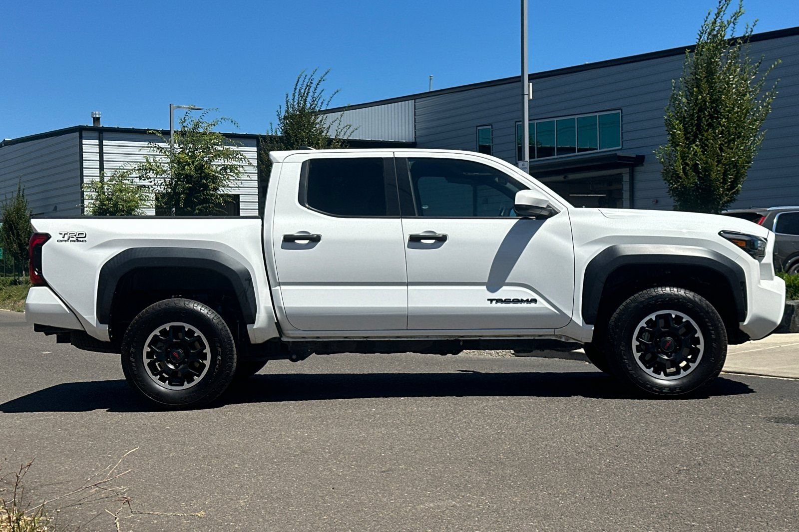 Used 2024 Toyota Tacoma TRD Off-Road AWD/4WD image 2