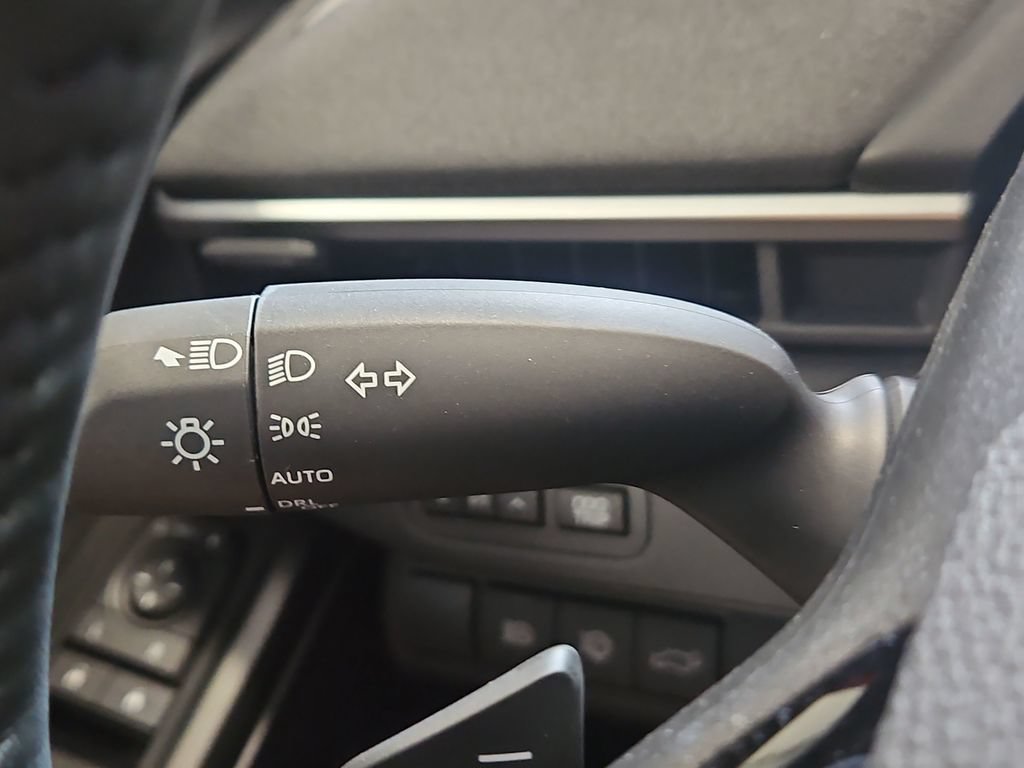 New 2026 Subaru Solterra AWD/4WD image 31