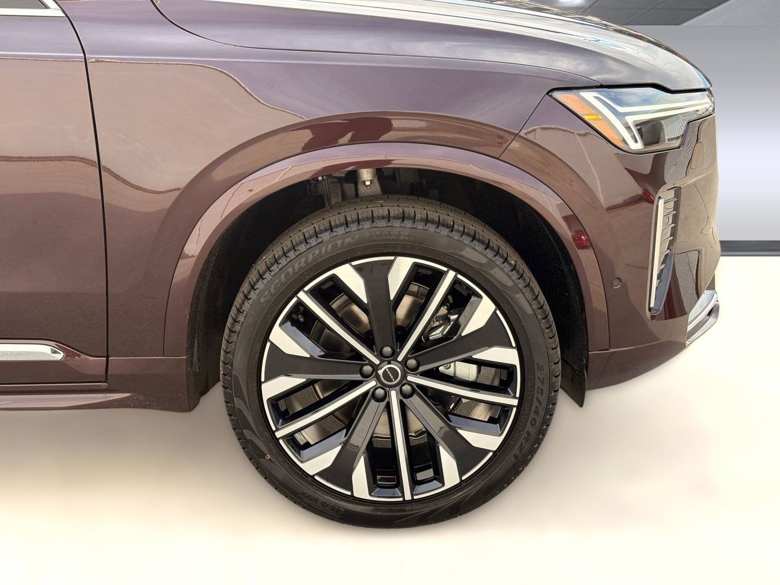 New 2026 Volvo XC90 B6 Plus image 11