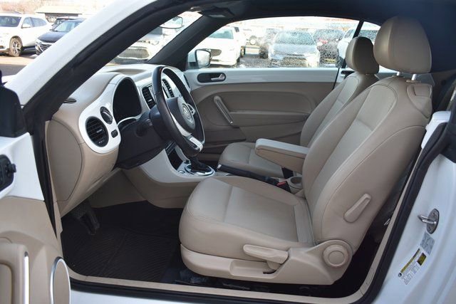 Used 2018 Volkswagen Beetle 2.0T Coast image 13