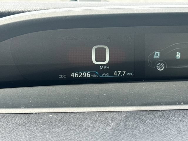 Used 2022 Toyota Prius LE FWD image 18