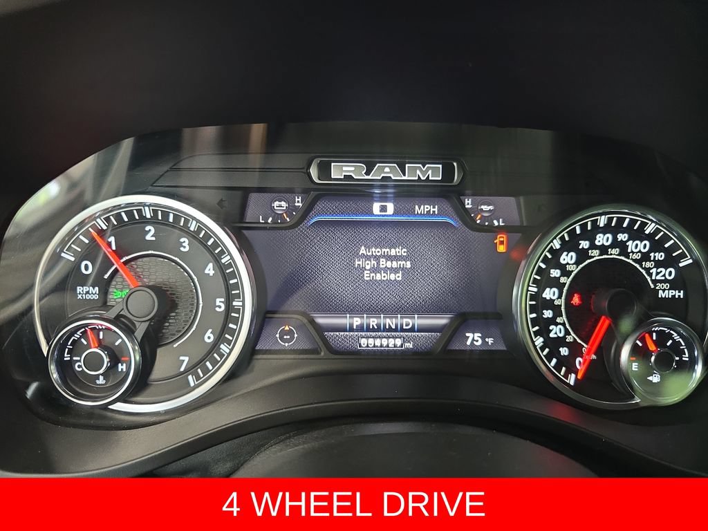 Used 2022 RAM 1500 Laramie AWD/4WD image 19