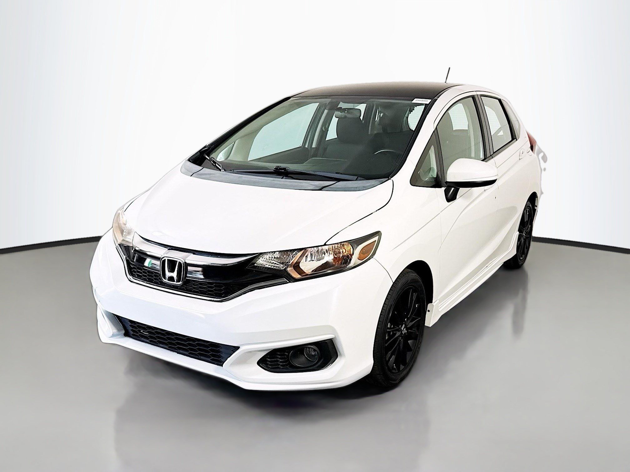 Used 2018 Honda Fit Sport image 4