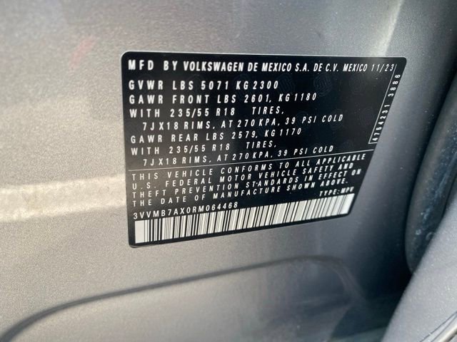 Used 2024 Volkswagen Tiguan SE w/ Panoramic Sunroof Package AWD/4WD image 7