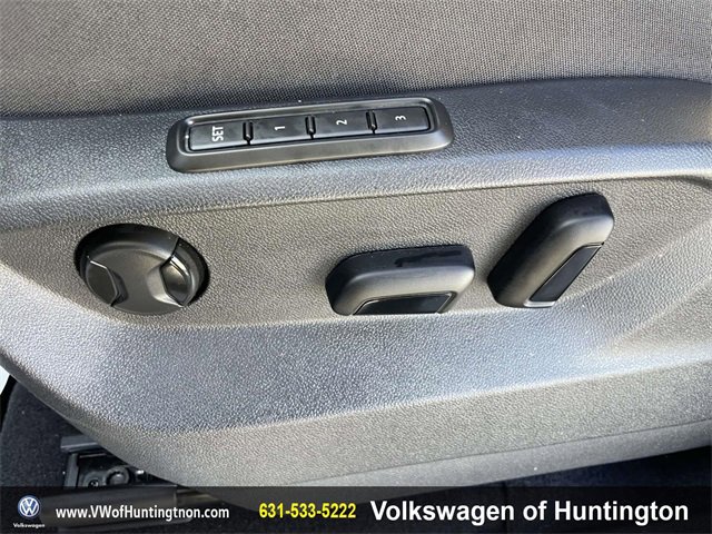 Certified 2025 Volkswagen Atlas Cross Sport SEL image 12