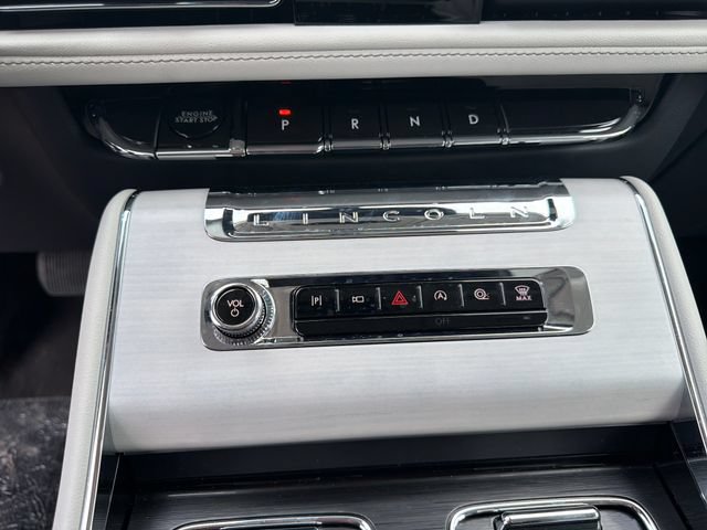 New 2026 Lincoln Aviator Reserve AWD/4WD image 32