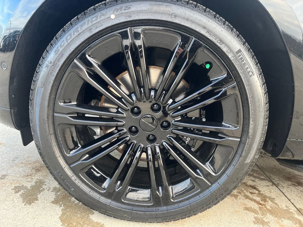 New 2026 Land Rover Range Rover SE image 20