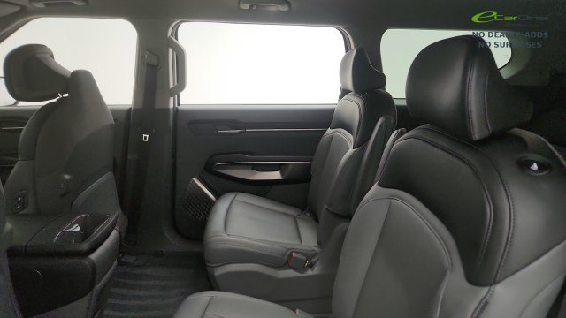 Used 2024 Kia EV9 Light Long Range RWD image 47