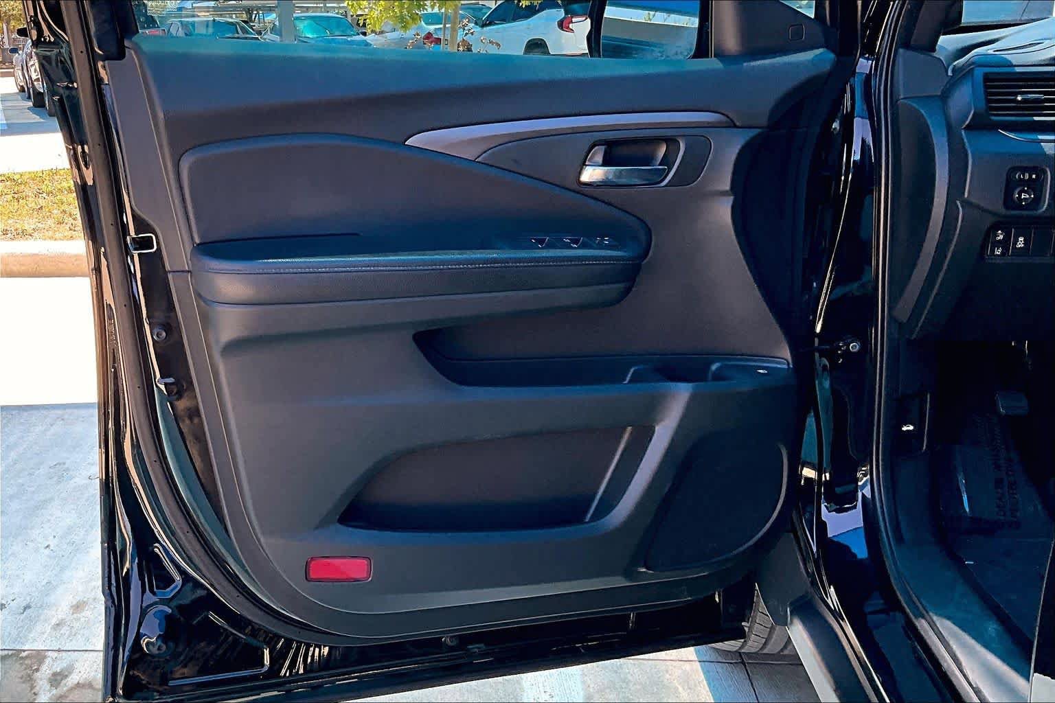 Used 2022 Honda Pilot Sport image 22