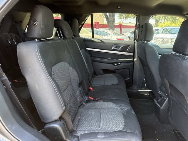 Used 2019 Ford Explorer XLT w/ Equipment Group 201A AWD/4WD image 30