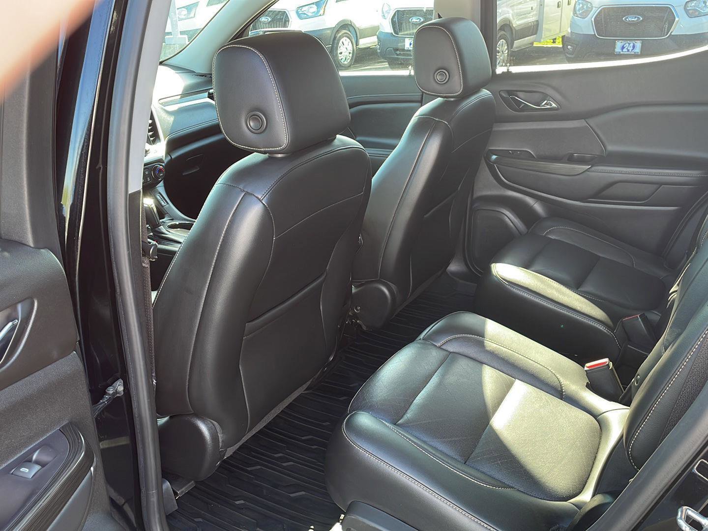 Used 2019 GMC Acadia SLT FWD image 33