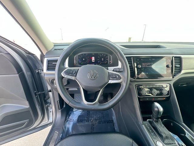 Used 2023 Volkswagen Atlas SE image 13