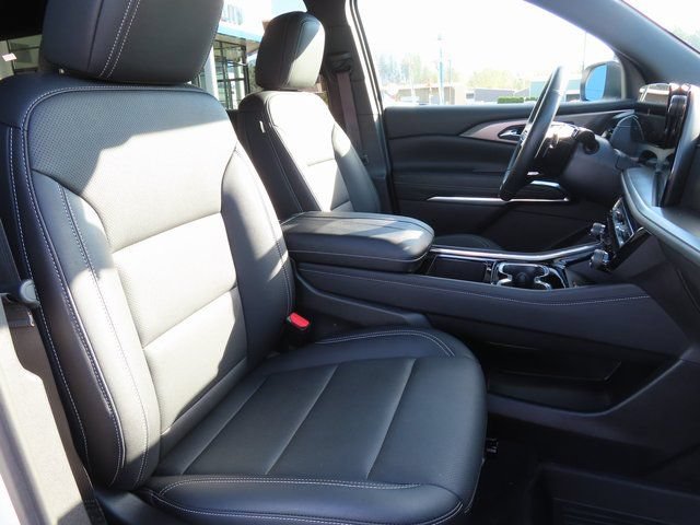 Used 2025 Chevrolet Traverse LT AWD/4WD image 35