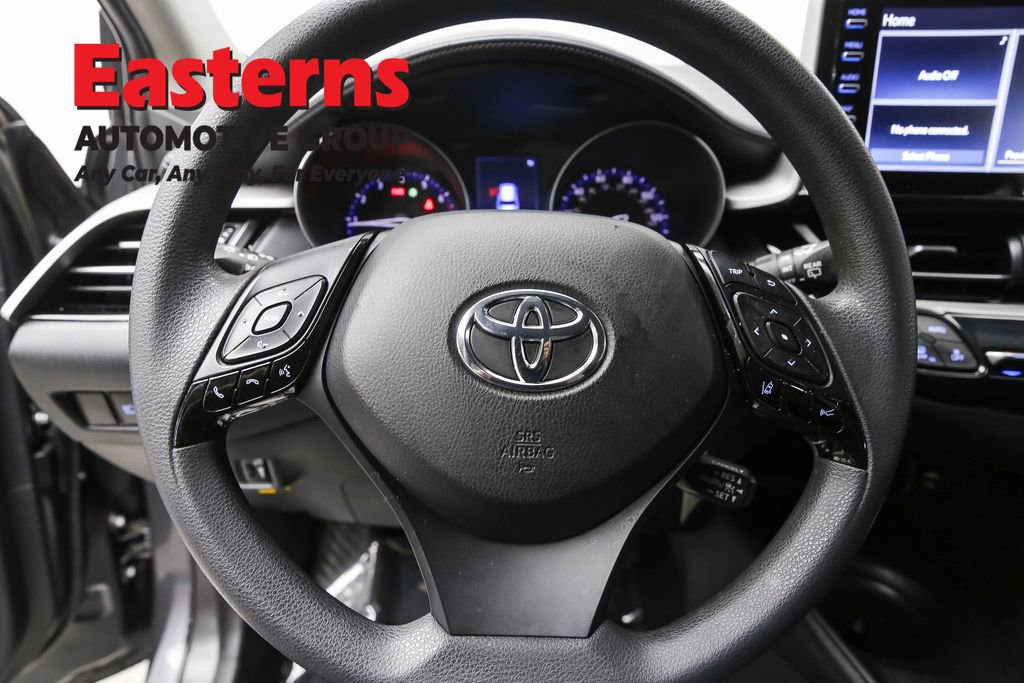 Used 2020 Toyota C-HR LE FWD image 10